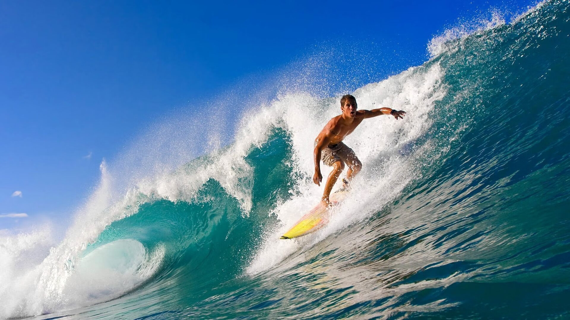 巴黎圣日耳曼稳居法甲榜首，豪取多连胜